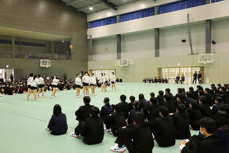 女子バレー部の実技披露