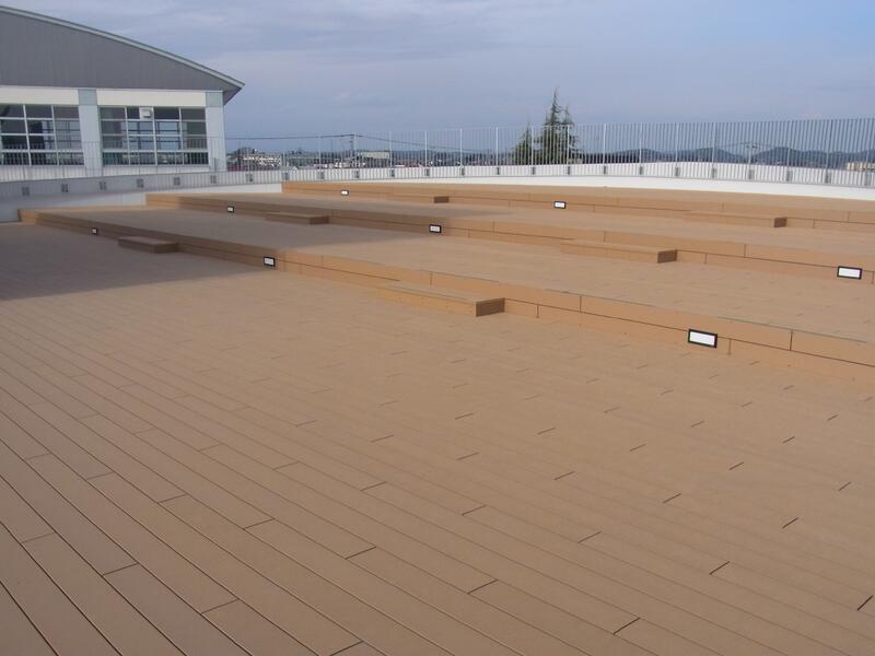 東棟屋上(だんだんテラス)